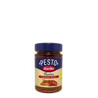 Pesto with dried tomatoes